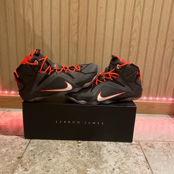 Nike Lebron 12 - Picture 1 of 6